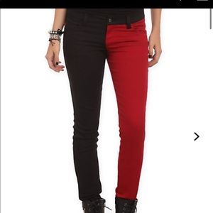 Gothic Red/black jeans super cute🖤❤️